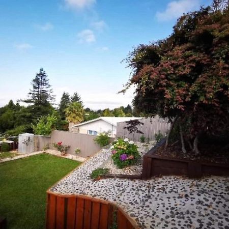Spacious Utuhina Holiday House Rotorua Exterior photo